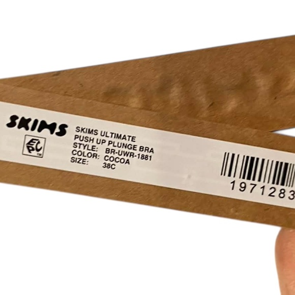 NWT SKIMS push up plunge bra COCOA Size 38C - Picture 2 of 3